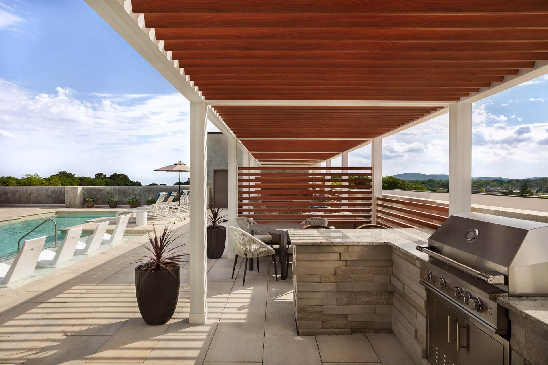 vista apartments pool 03 2.final .websafe